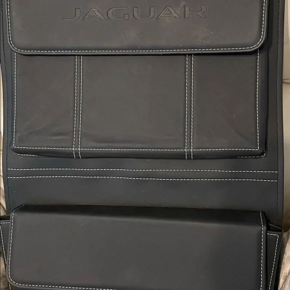 Jaguar , rear seat organizer, leather w/ white stitch detail - Picture 3 of 7